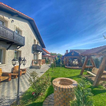 Boutique Vila Кристиан Екстериор снимка